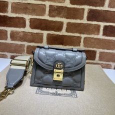 Gucci Satchel Bags